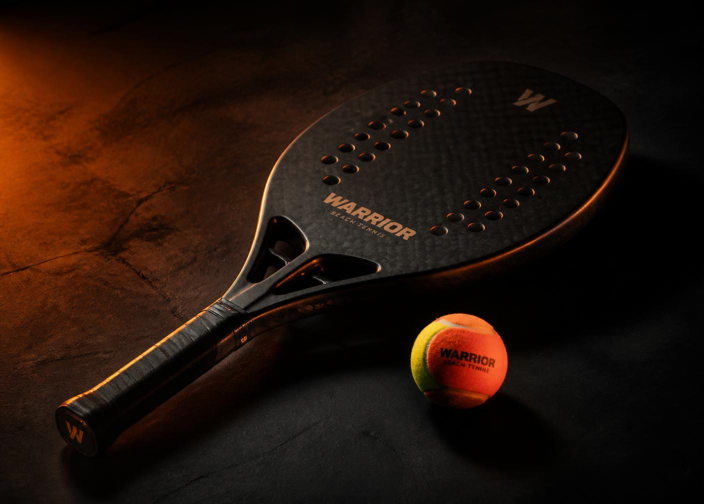 Raquete e bola de beach tennis Cavernas